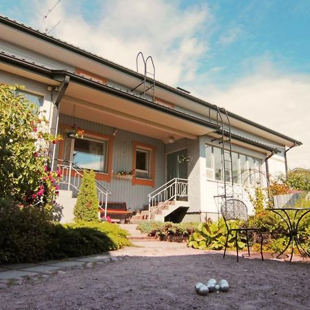 Apartment Hotel Kuukkarin Kortteeri Pori Exterior photo